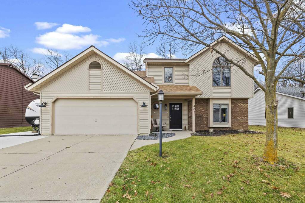 14021 Maple Drive, Grabill, IN 46741 MLS 202344467 properties Indy