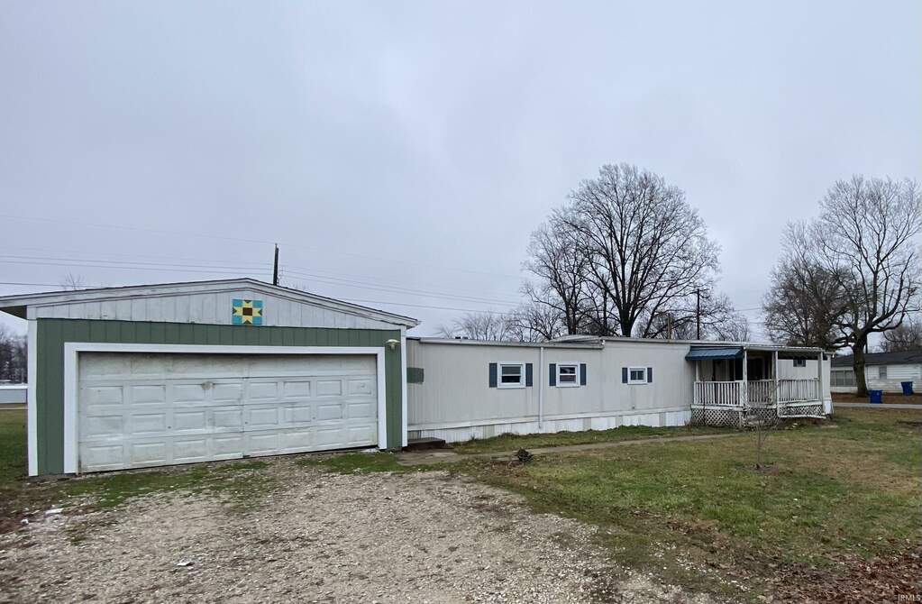 607 S Cleveland Street, Monroe City, IN 47557 MLS 202345697