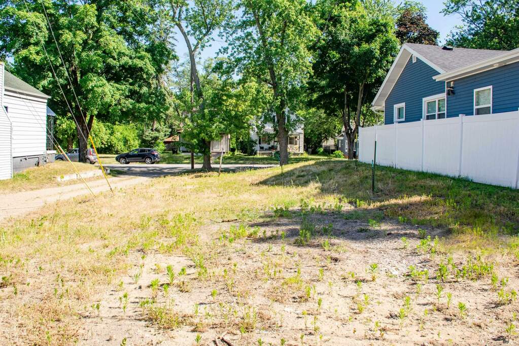 514 Howard Street, South Bend, IN 46617 MLS 202400116 properties Indy