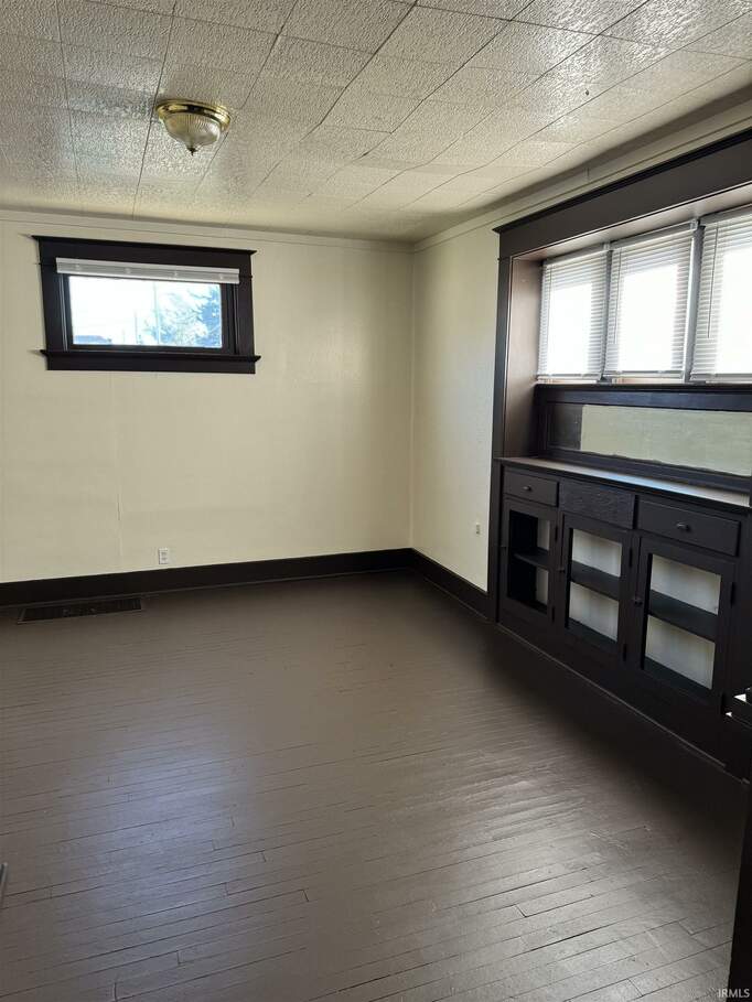 2309 Warsaw Street, Fort Wayne, IN 46803 MLS 202400650 properties