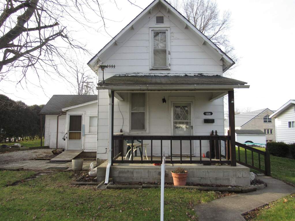 1228 Elm Street, Huntington, IN 46750 MLS 202400655 properties Indy