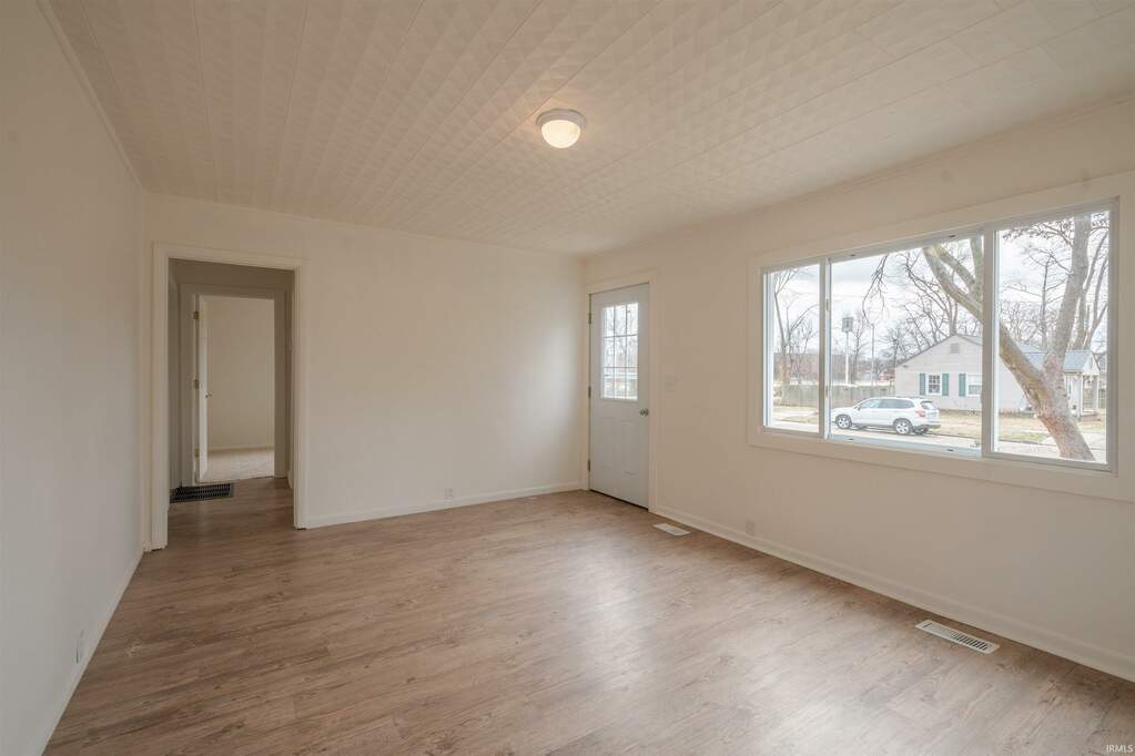 1152 E Chandler Avenue, Evansville, IN 47714 MLS 202401489