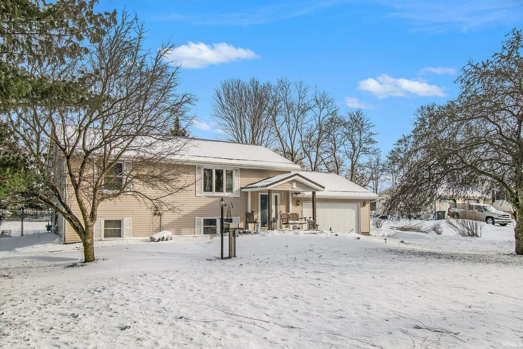 63602 County Rd 19, Goshen, IN 46526 MLS 202401695 properties Indy