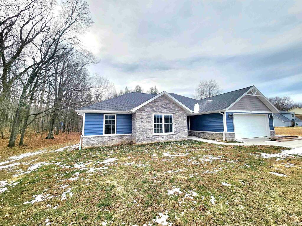 905 W Holly Drive, Santa Claus, IN 47579 MLS 202402182 properties