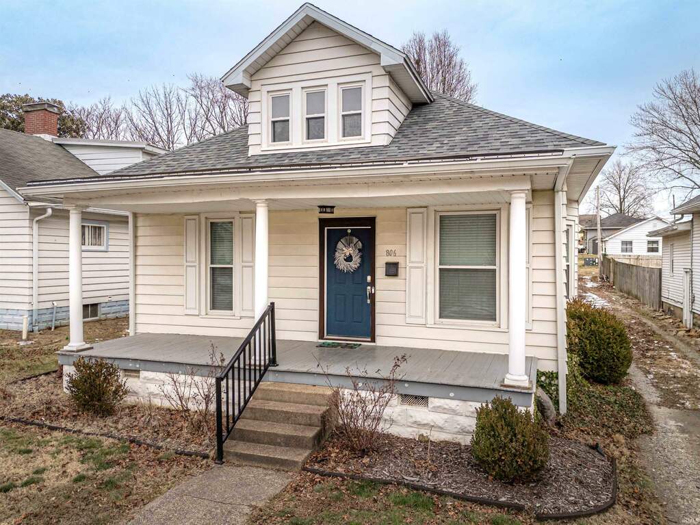 806 Locust Street, Mount Vernon, IN 47620 MLS 202402223
