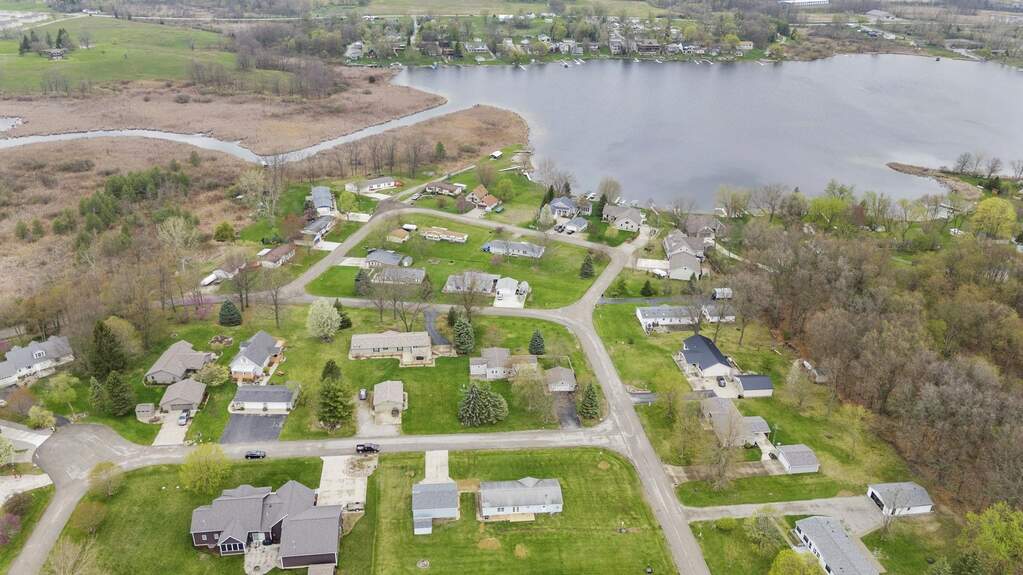 15 Lane 240b Big Otter Lake, Fremont, IN 46737 | MLS# 202413225