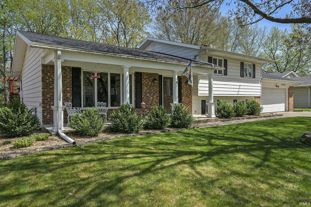 206 Mount Vernon Drive, Goshen, IN 46526 MLS 202413837 properties