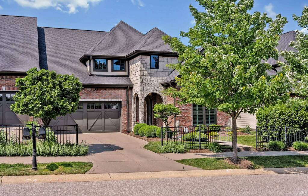 1745 S Springhouse Drive, Bloomington, IN 47401 MLS 202418302 properties Indy