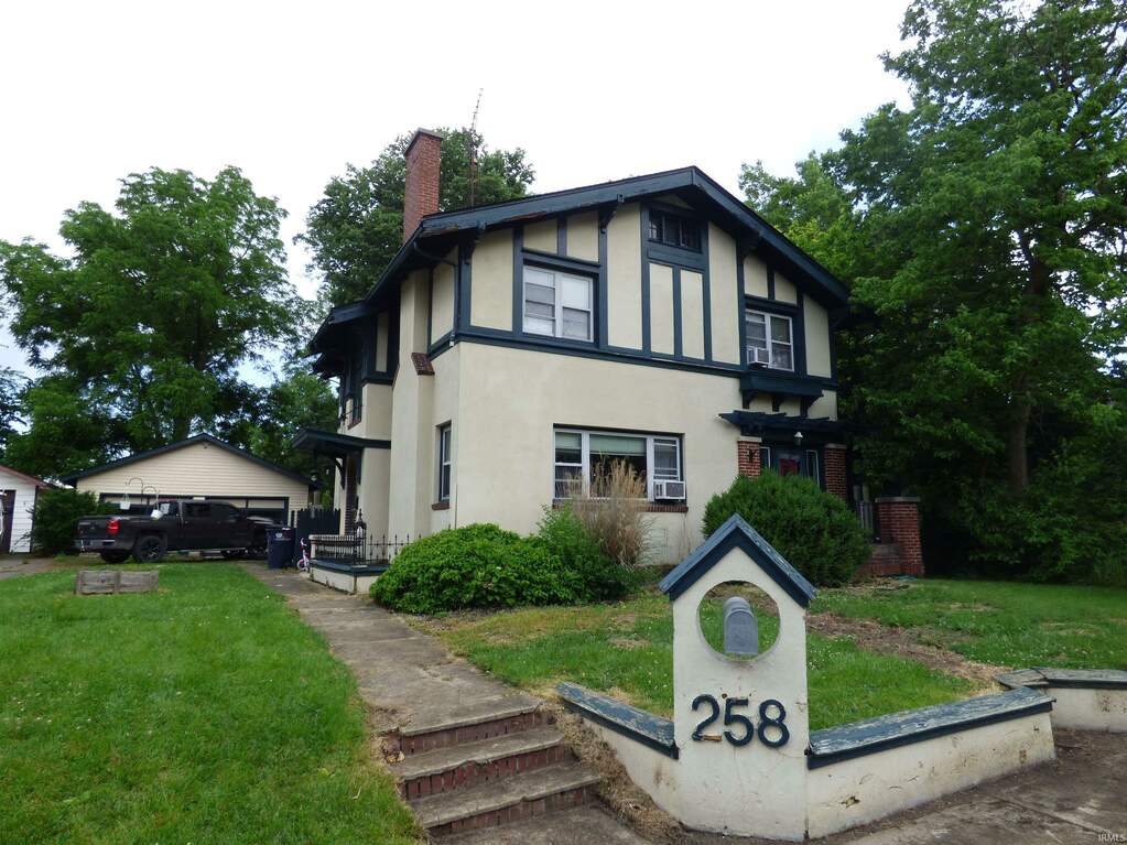 258 E South Street, Frankfort, IN 46041 | MLS# 202419150 | @properties Indy