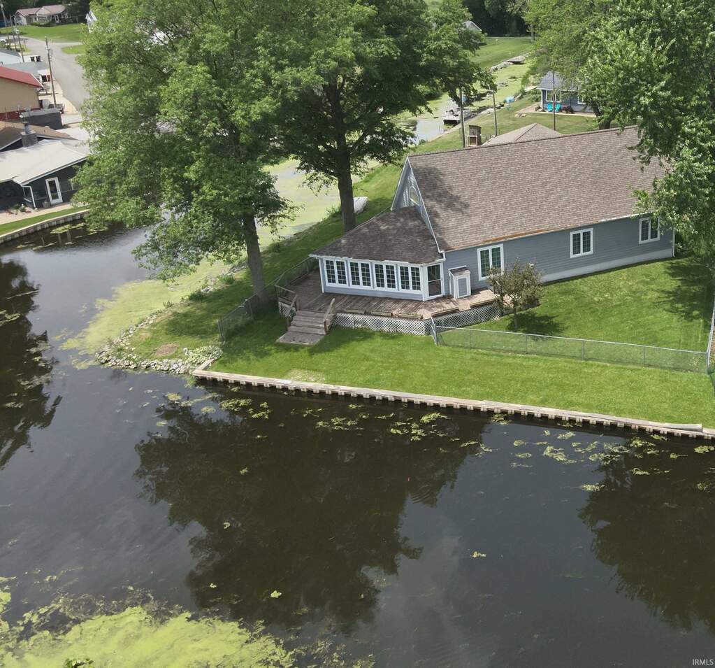 5839 N Lakeshore Drive, Macy, IN 46951 MLS 202419817 properties Indy