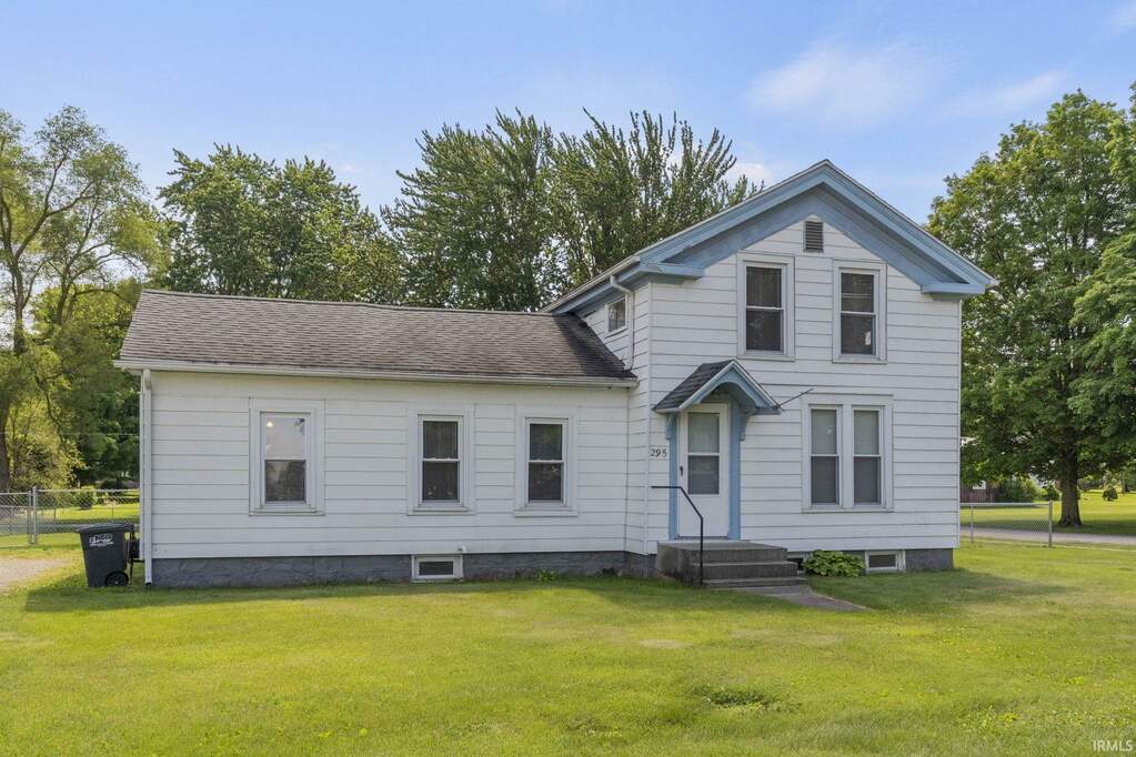 295 Martin Street, Rome City, IN 46784 MLS 202420442 properties Indy
