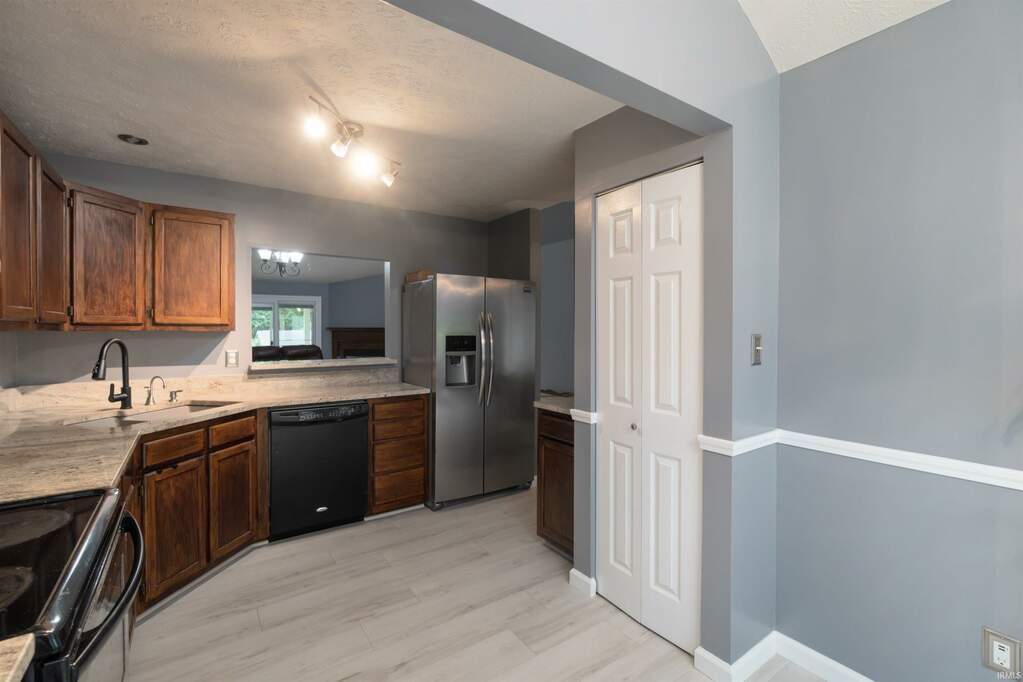 4290 N Ridgeley Drive, Bloomington, IN 47404 MLS 202423789