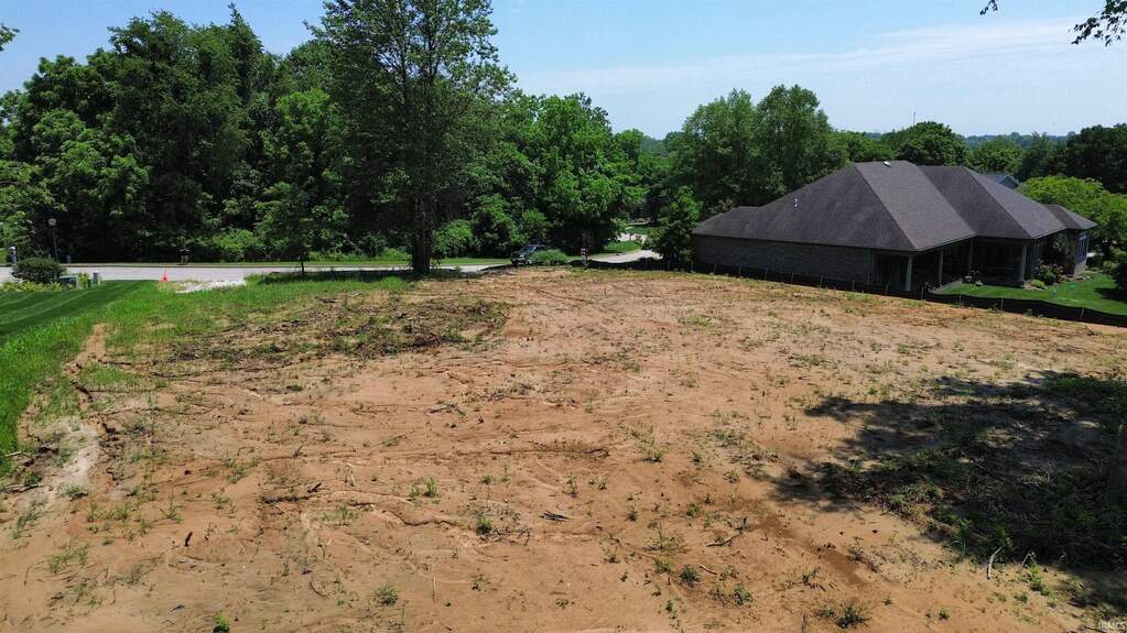 132 Lakewood Drive Drive, Vincennes, IN 47591 - More