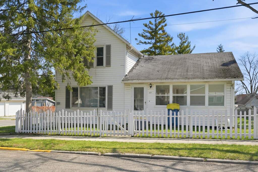 601 S Martha Street, Angola, IN 46703 - View 3