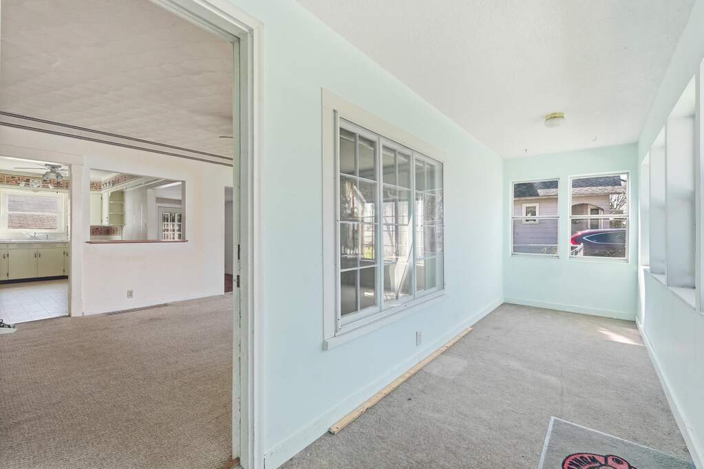 601 S Martha Street, Angola, IN 46703 - More