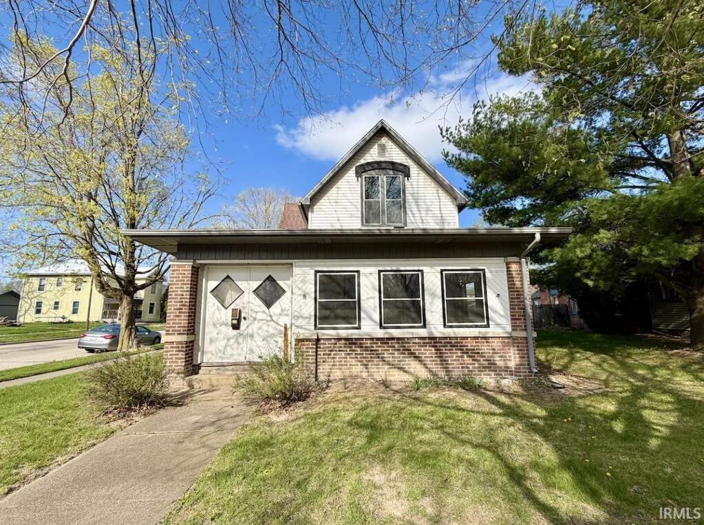 222 S Bluff Street, Monticello, IN 47960, Monticello