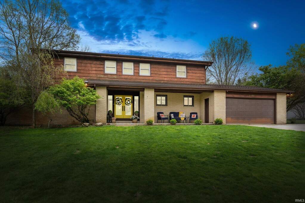 21348 Elkton Drive, South Bend, IN 46628 | MLS# 202614683 | @properties ...