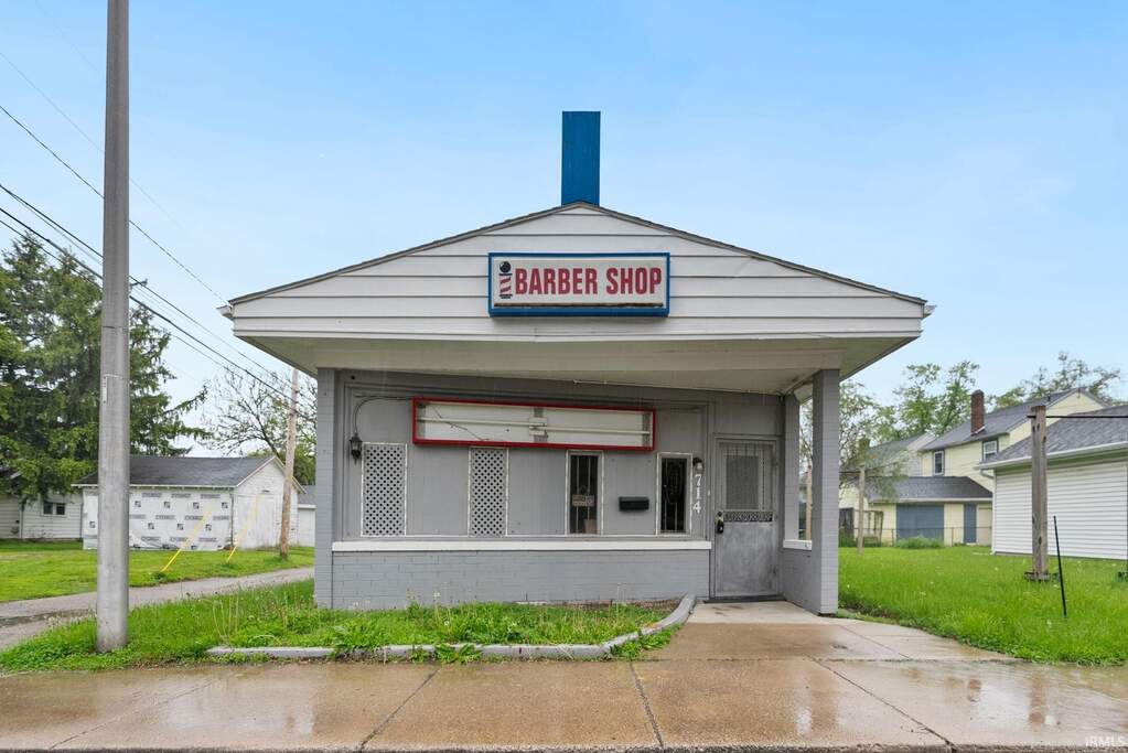 714 Oxford Street, Fort Wayne, IN 46806