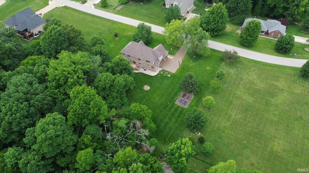 5324 Waterstone Drive, Mount Vernon, IN 47620 - More