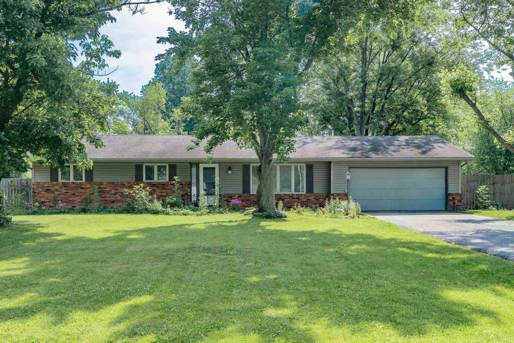 4504 Woodway Drive, Fort Wayne, IN 46835