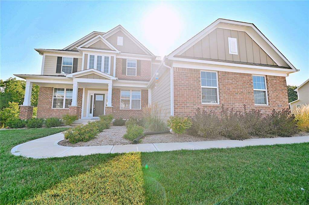 3861 Evergreen Way, Zionsville, IN 46077 MLS 21879548 properties Indy