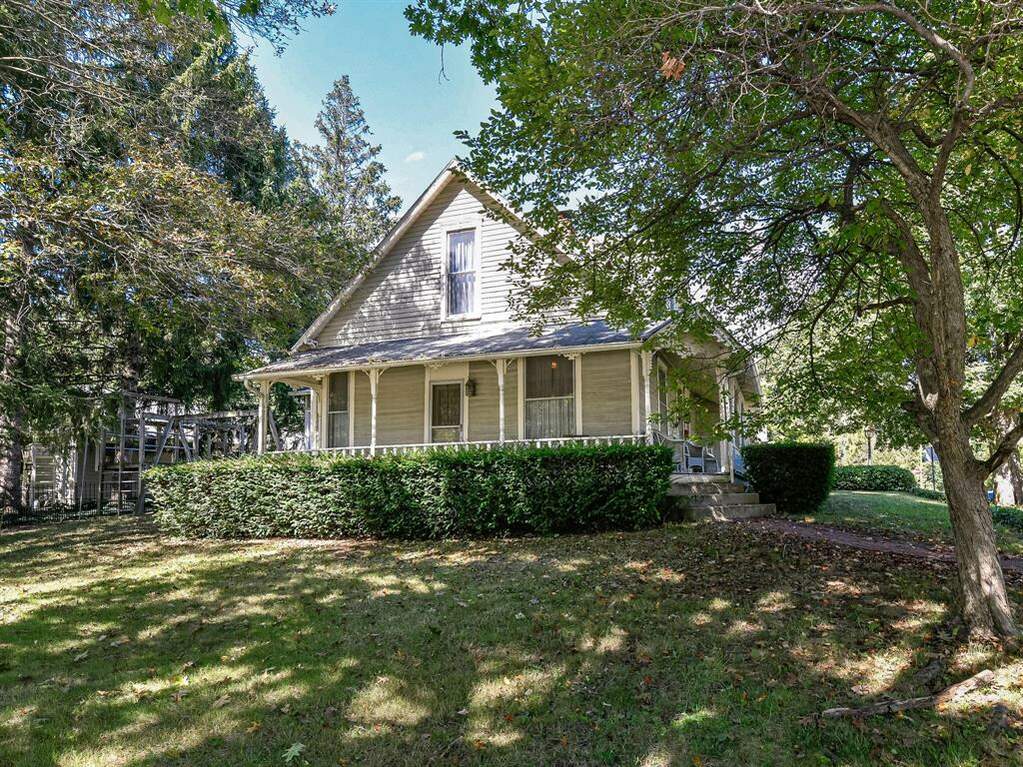 80 S 5th Street, Zionsville, IN 46077 MLS 21882349 properties Indy