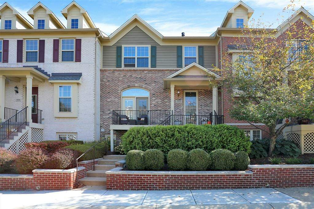 209 Manchester Dr, Zionsville, IN 46077 MLS 21886870 properties Indy