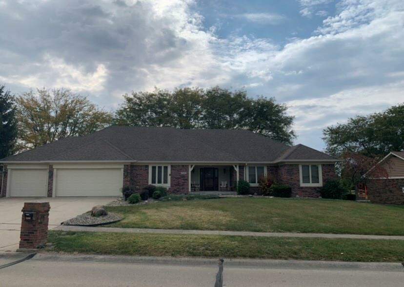 2446 Willow Lake Drive, Greenwood, IN 46143 MLS 21888361