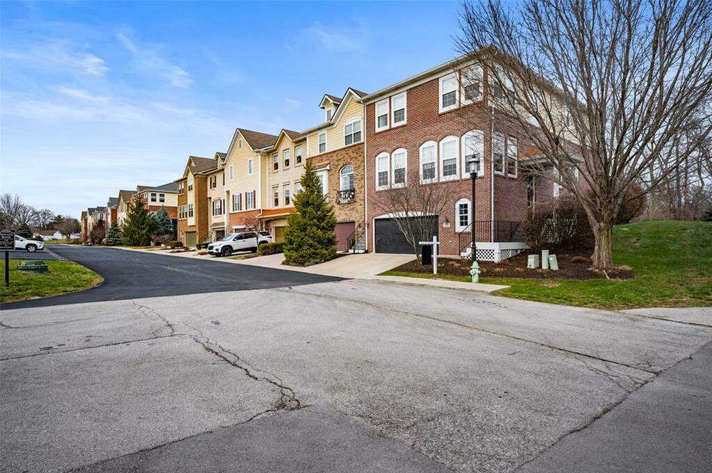 255 Wakefield Way, Zionsville, IN 46077 MLS 21889564 properties Indy