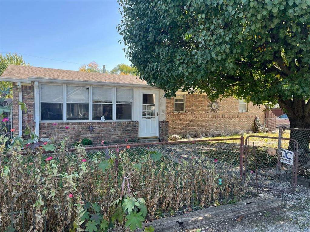 3309 Foltz Street, Indianapolis, IN 46221 MLS 21892340 properties