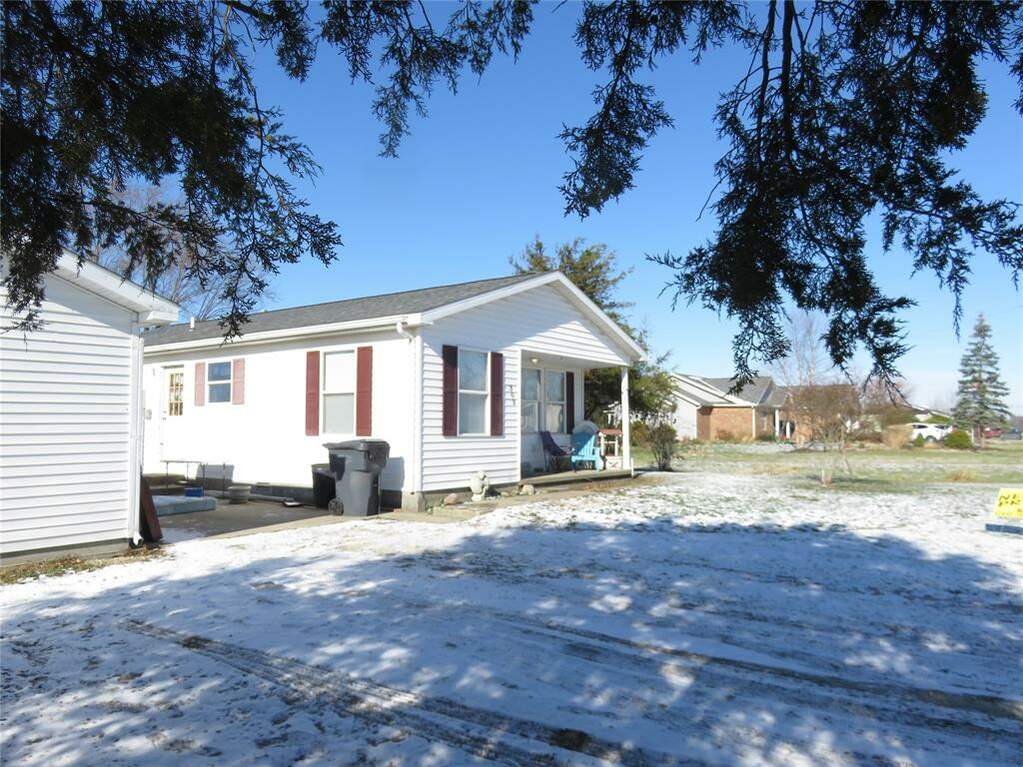 303 N Olive Street, Farmland, IN 47340 MLS 21893204 properties Indy