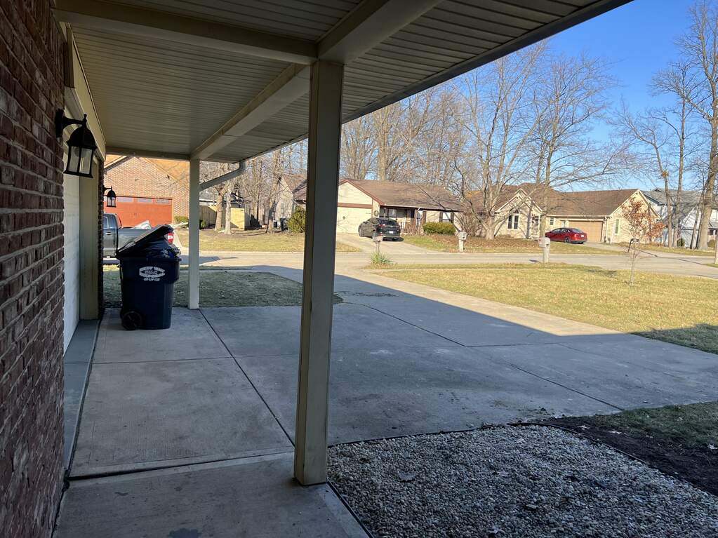 1335 Old Hickory Drive, Greenwood, IN 46142 MLS 21900257