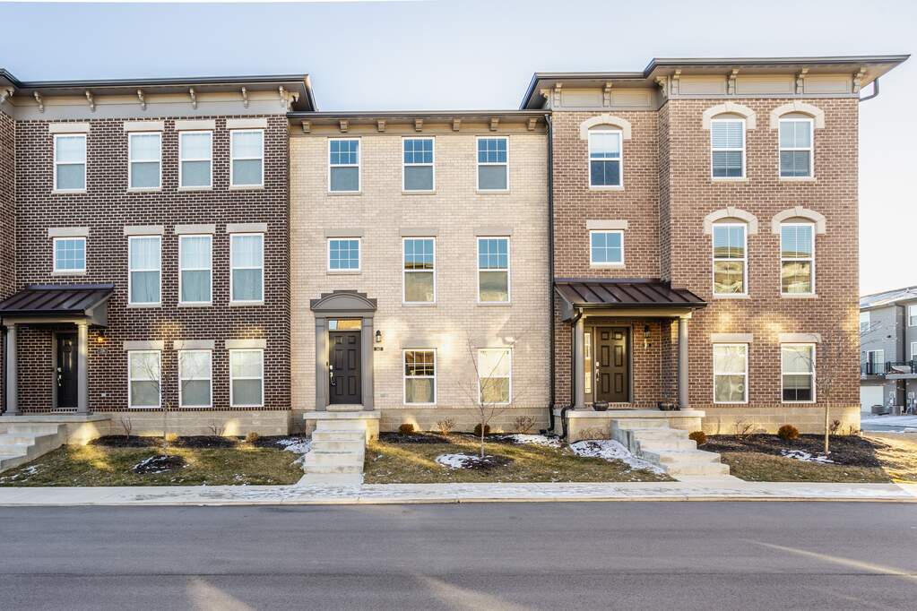 342 Fairfax Way, Zionsville, IN 46077 MLS 21904333 properties Indy