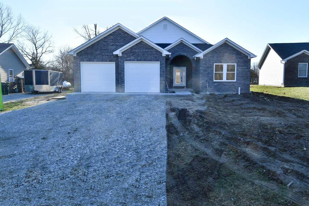 366 Gettysburg, Coatesville, IN 46121 MLS 21905112 properties Indy