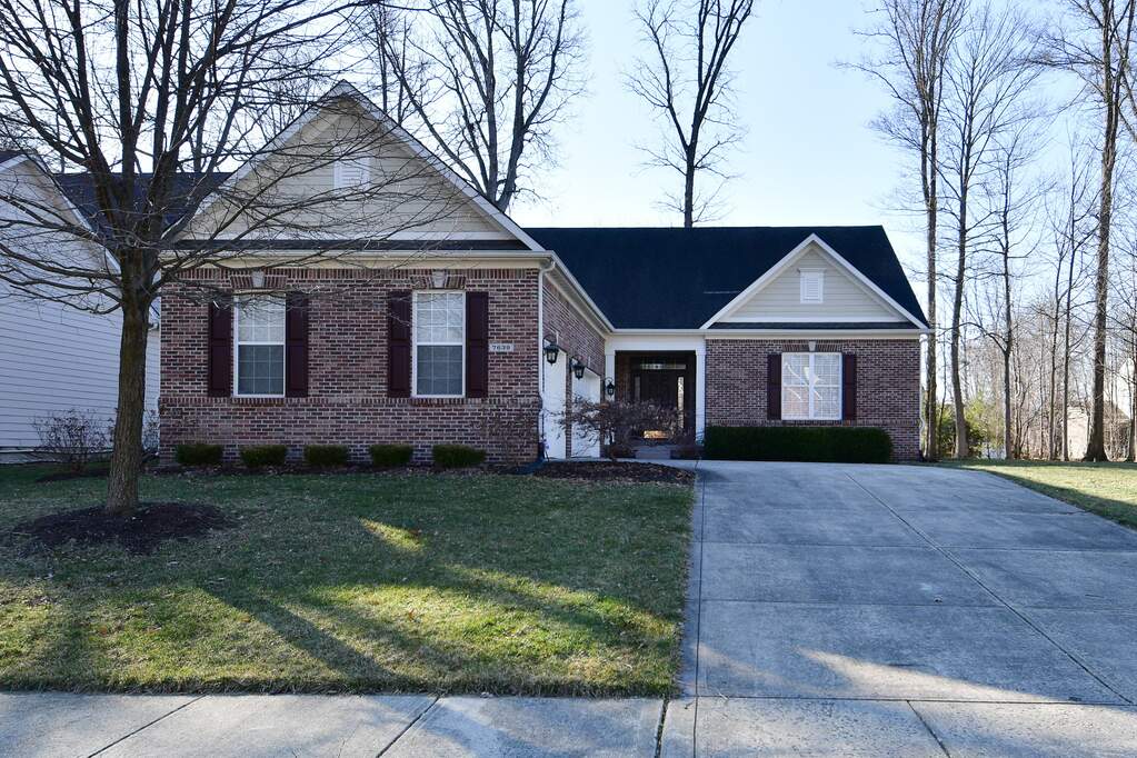 7639 Black Walnut Drive, Avon, IN 46123 MLS 21905225 properties Indy