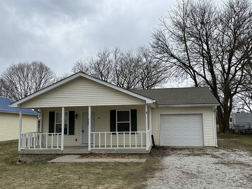 62 Lincoln Hills, Coatesville, IN 46121 MLS 21906056 properties Indy