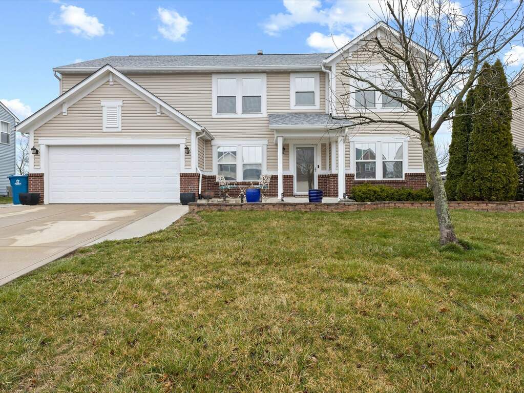 2245 S Logan Drive, New Palestine, IN 46163 MLS 21911629