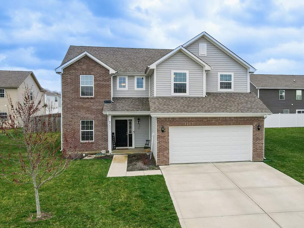 4693 Willowbrook Drive, Columbus, IN 47203 MLS 21912073