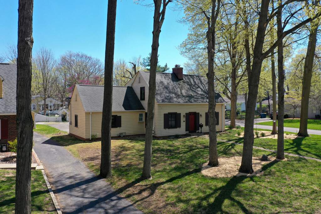 6001 Kingsley Drive, Indianapolis, IN 46220 MLS 21915580