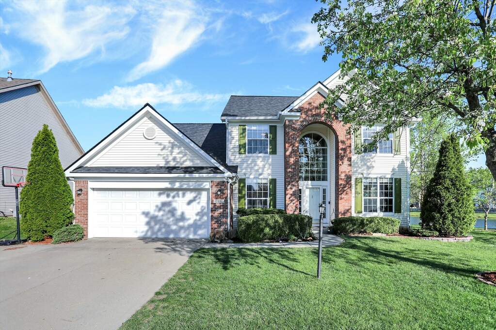 10272 Hawks Lake Drive, Fishers, IN 46037 MLS 21916171 properties