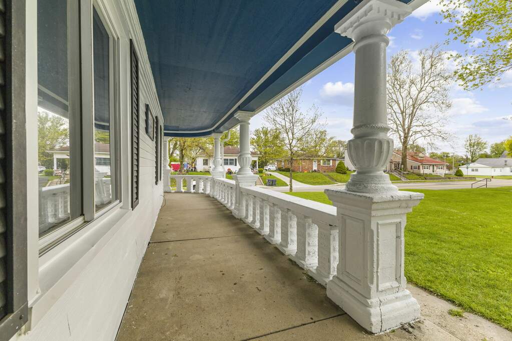 911 W Washington Street, Alexandria, IN 46001 MLS 21919219