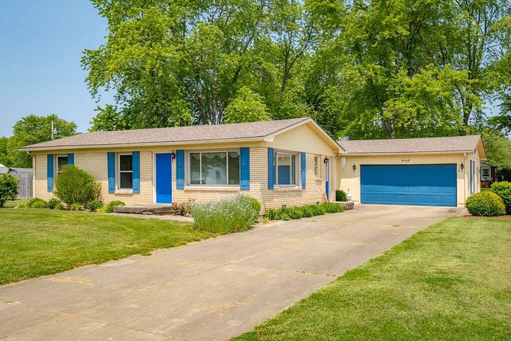 8462 E Rockwood St, Columbus, IN 47203 MLS 21921495 properties Indy