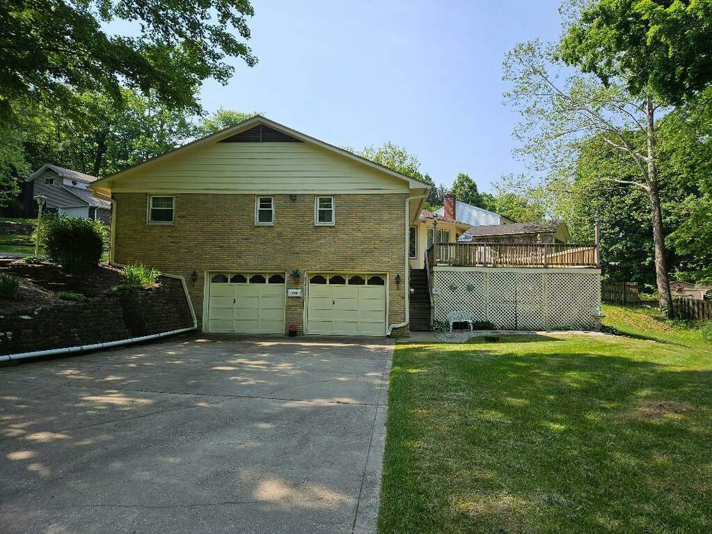 750 Valley Drive, Martinsville, IN 46151 MLS 21922237 properties Indy