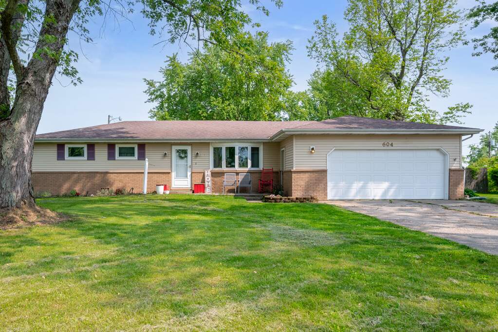 604 W Annie Drive, Muncie, IN 47303 MLS 21922628 properties Indy