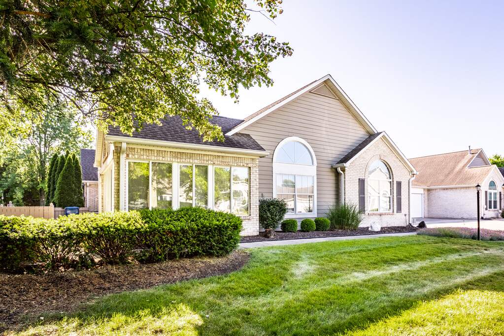 7308 Lake Lakota Place, Indianapolis, IN 46217 MLS 21923088