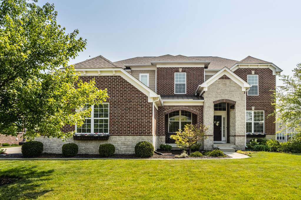 8998 Windpointe Pass, Zionsville, IN 46077 MLS 21924747