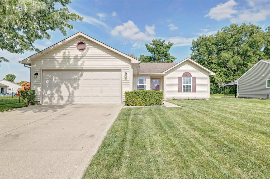 104 Karrington Boulevard, Mooresville, IN 46158 MLS 21933456