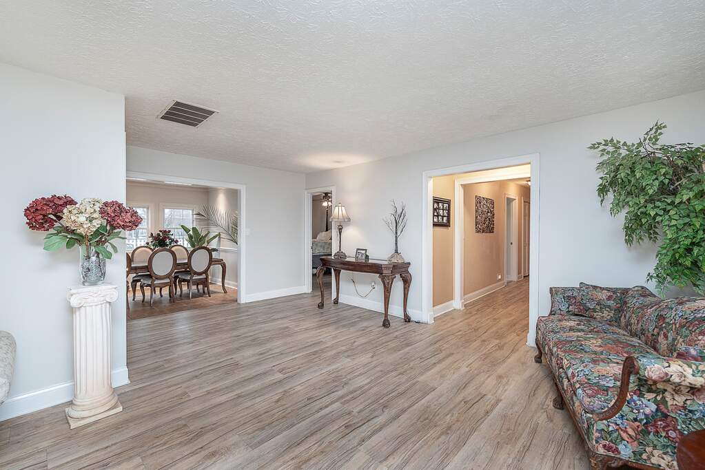 11322 E 106th Street, Fishers, IN 46037 MLS 21939930 properties Indy