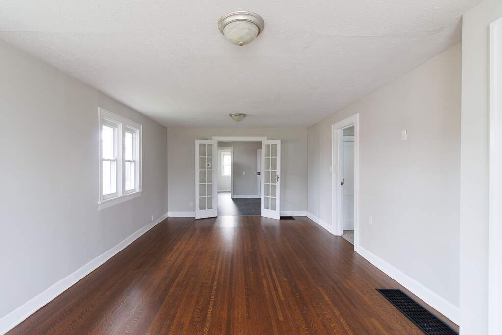 130 S 11th Avenue, Beech Grove, IN 46107 MLS 21954346 properties Indy