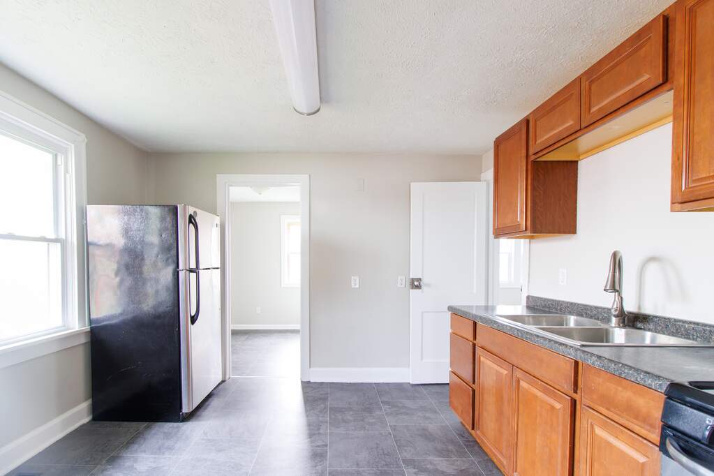 130 S 11th Avenue, Beech Grove, IN 46107 MLS 21954346 properties Indy